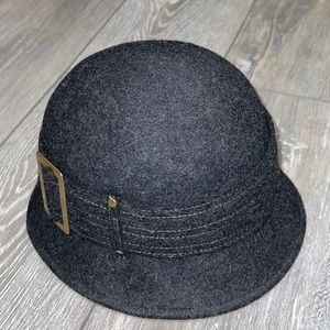 Scala Collezione One Size Women"s Black Hat 100% Wool Gold Buckle Accent EUC